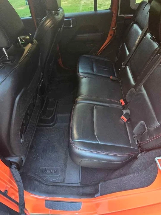 2019 Jeep JL Wrangler - Image 6 of 10