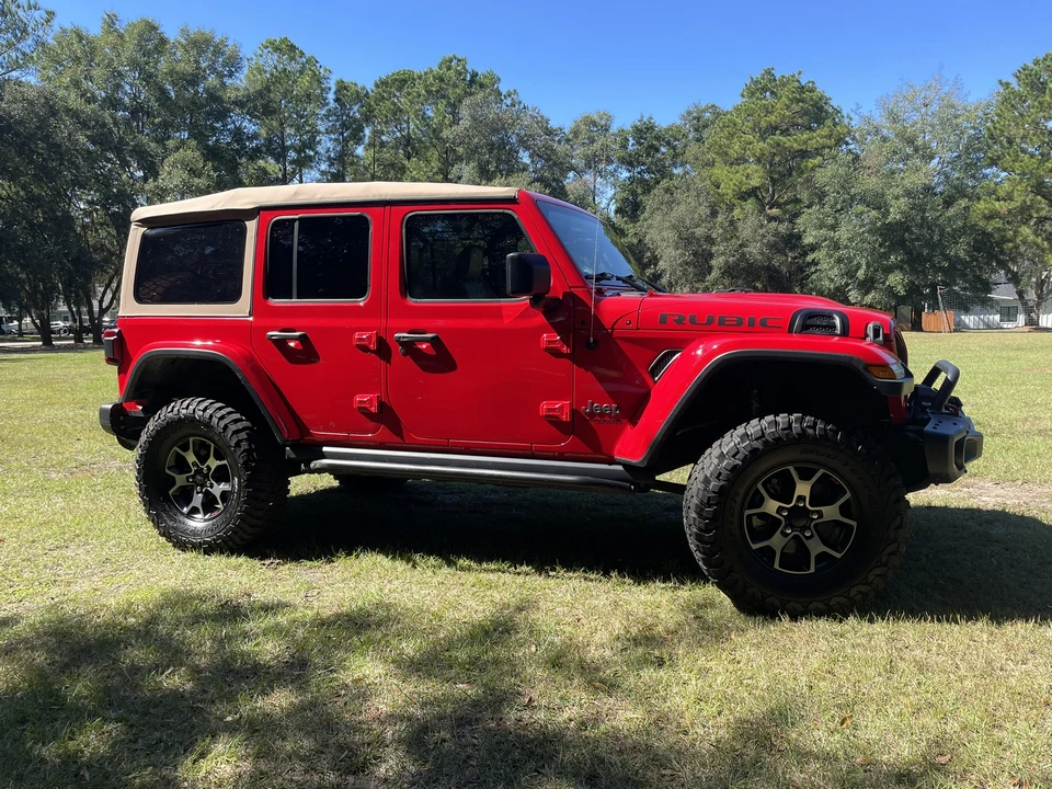 2019 Jeep JL Wrangler - Image 9 of 31