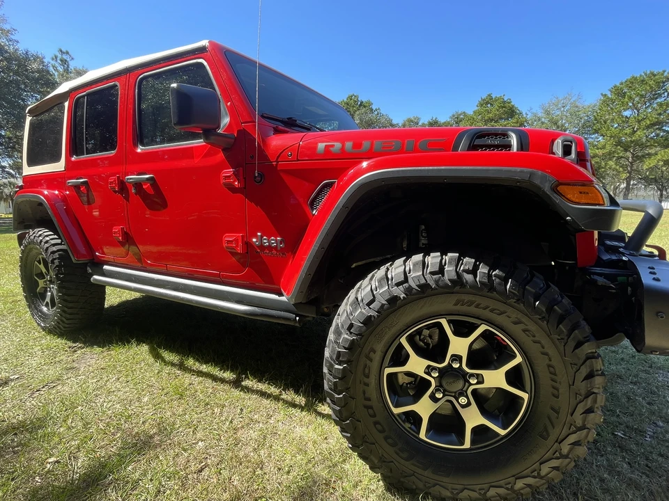 2019 Jeep JL Wrangler - Image 8 of 31