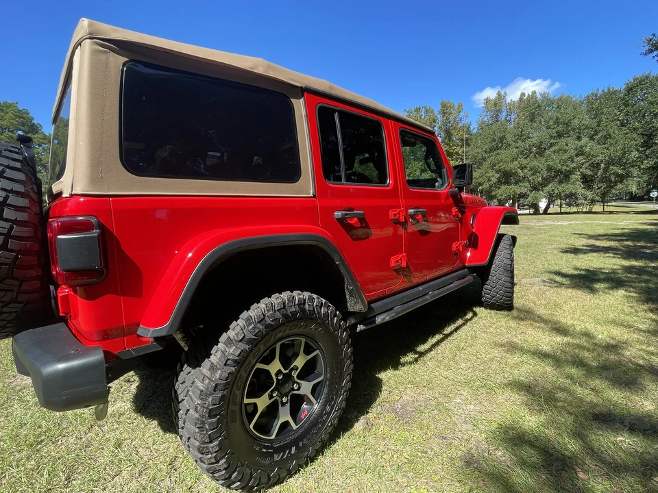 2019 Jeep JL Wrangler - Image 11 of 31