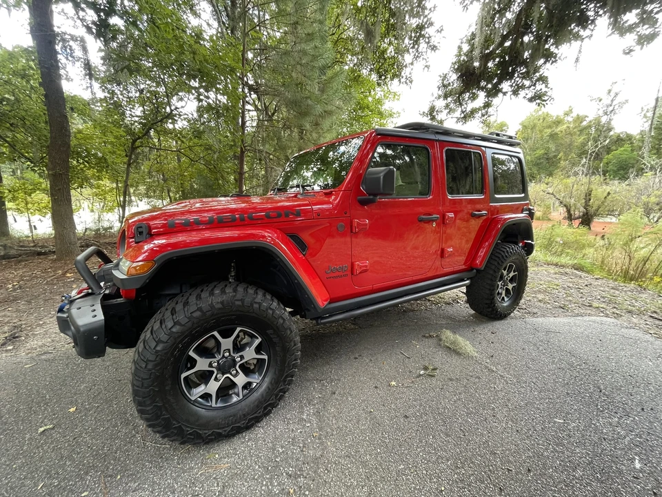 2019 Jeep JL Wrangler - Image 18 of 31
