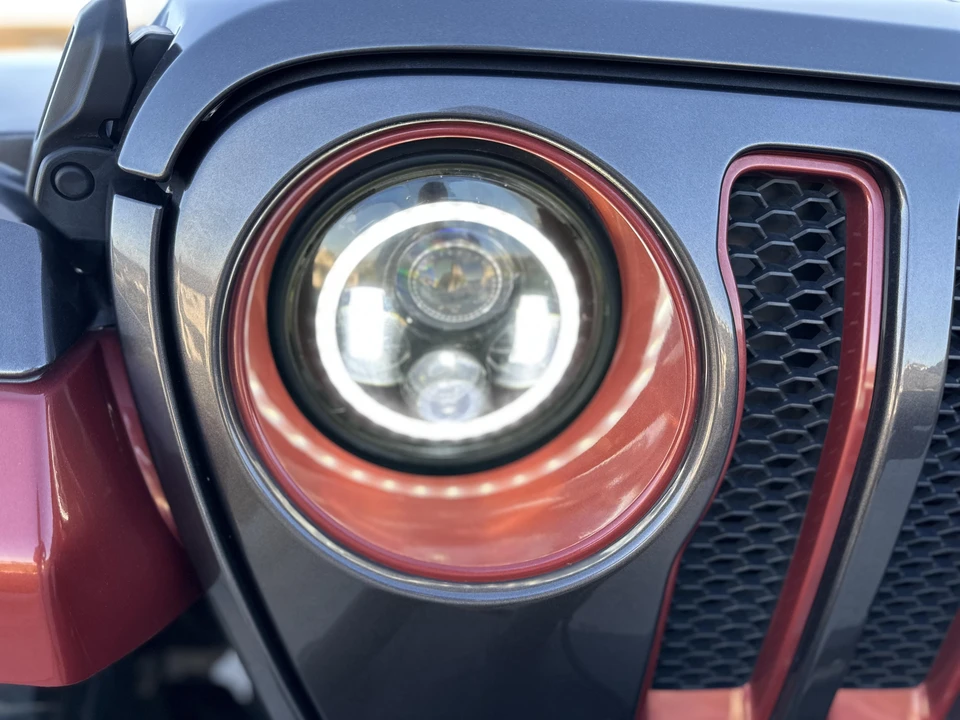 2019 Jeep JL Wrangler - Image 16 of 31