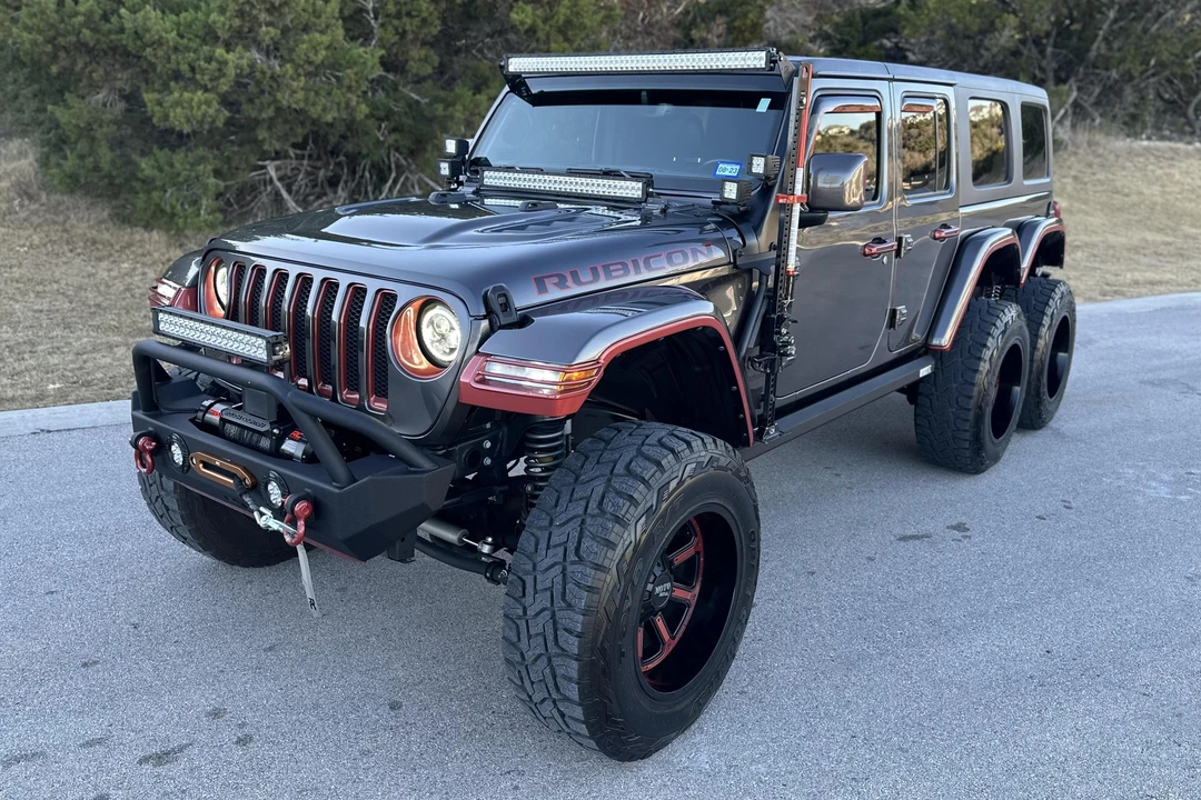 2019 Jeep JL Wrangler - Image 3 of 31