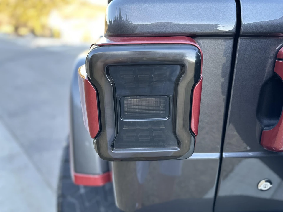 2019 Jeep JL Wrangler - Image 30 of 31