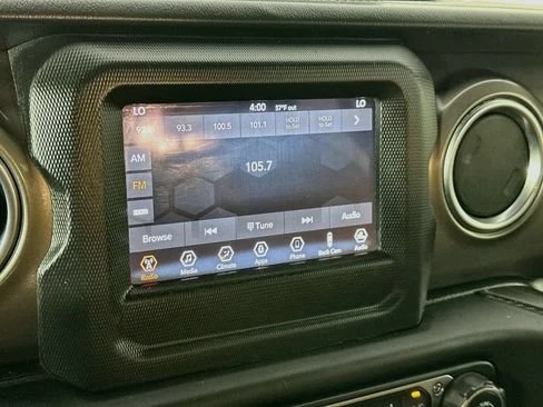 2019 Jeep JL Wrangler - Image 16 of 19