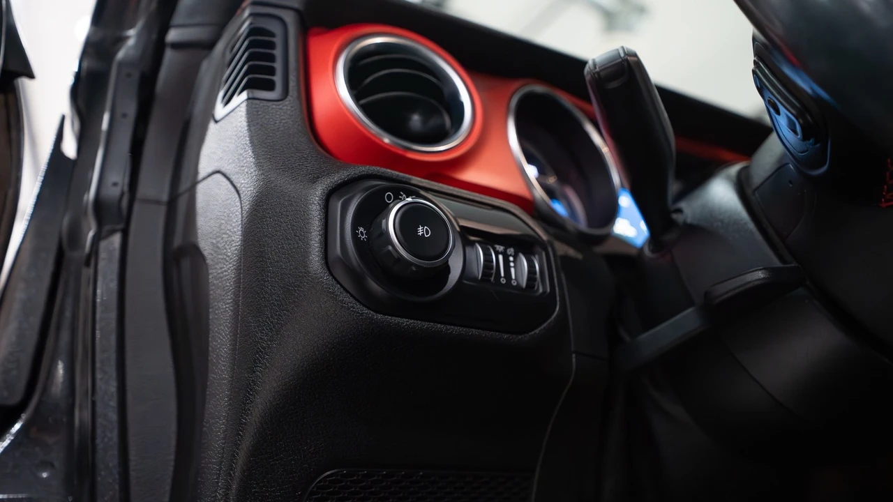 2019 Jeep JL Wrangler - Image 19 of 21
