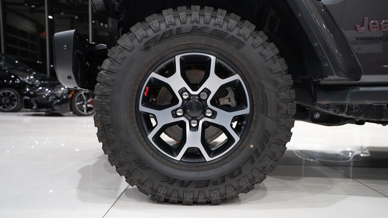 2019 Jeep JL Wrangler - Image 11 of 31