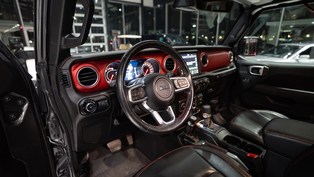 2019 Jeep JL Wrangler - Image 18 of 31