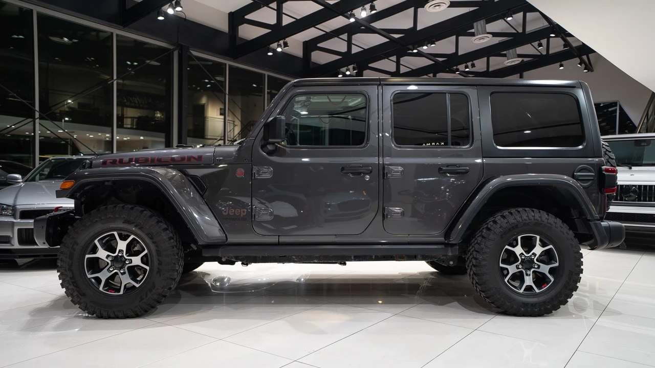 2019 Jeep JL Wrangler - Image 2 of 12