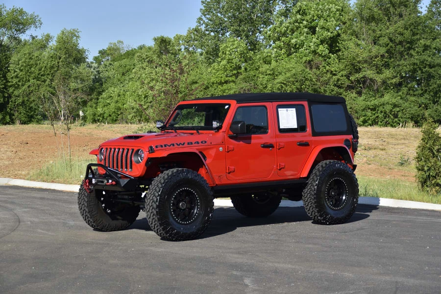 2019 Jeep JL Wrangler - Image 17 of 31