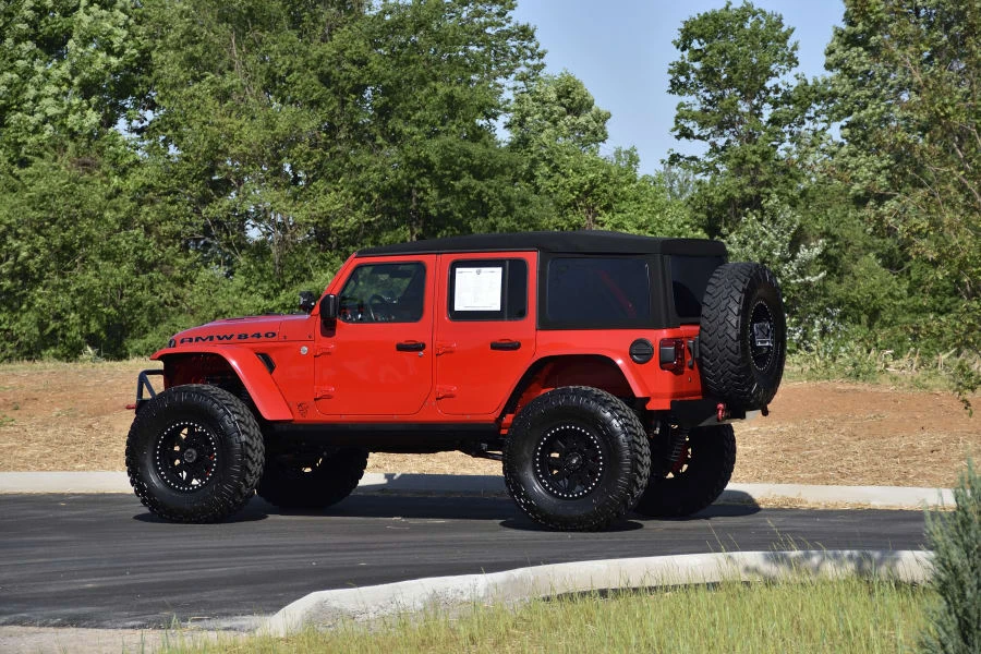 2019 Jeep JL Wrangler - Image 24 of 31