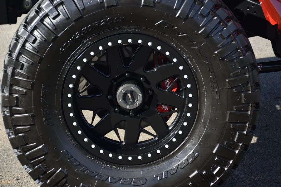 2019 Jeep JL Wrangler - Image 15 of 31