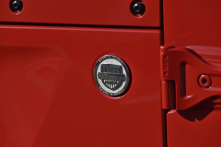 2019 Jeep JL Wrangler - Image 11 of 31
