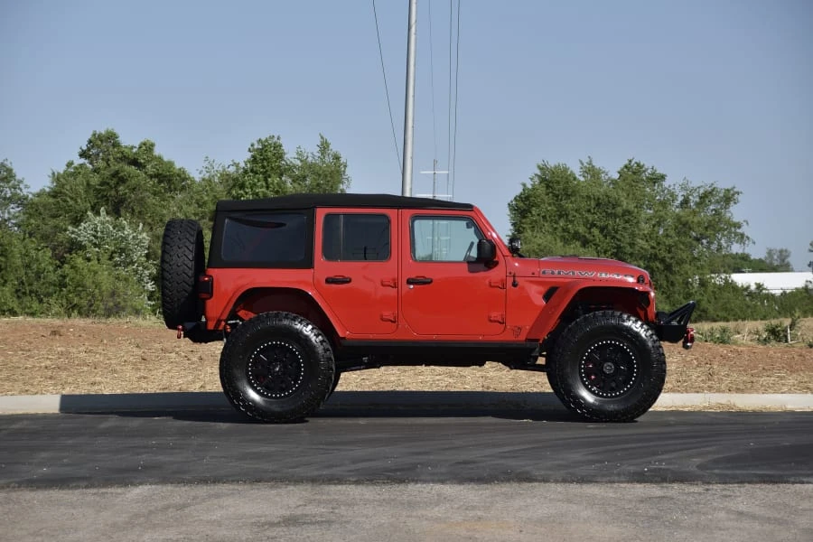 2019 Jeep JL Wrangler - Image 2 of 31