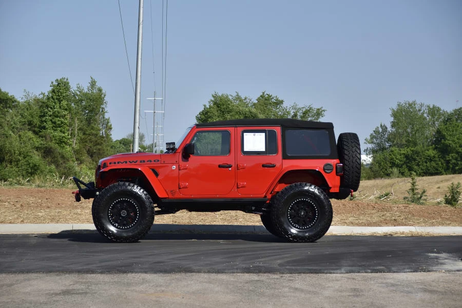 2019 Jeep JL Wrangler - Image 16 of 31