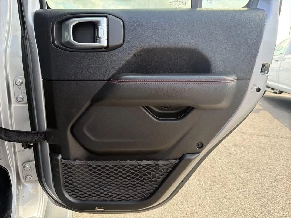 2019 Jeep JL Wrangler - Image 17 of 20