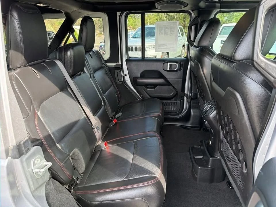 2019 Jeep JL Wrangler - Image 18 of 20
