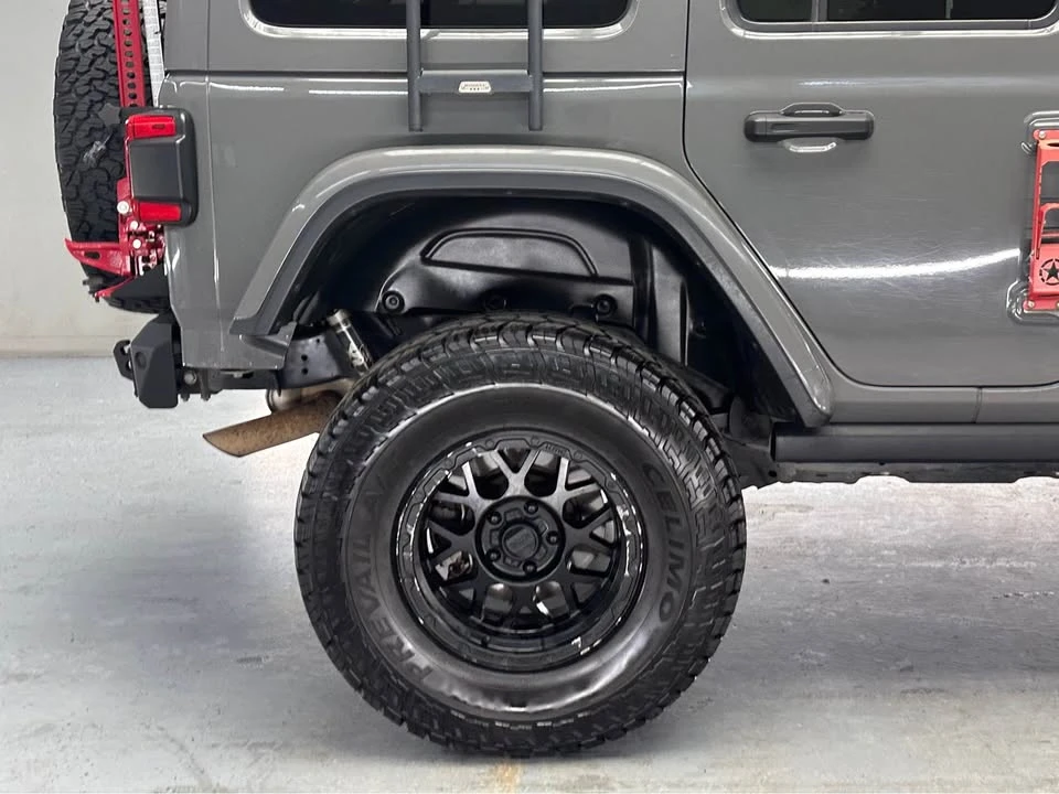2019 Jeep JL Wrangler - Image 9 of 20