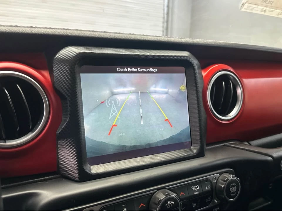2019 Jeep JL Wrangler - Image 18 of 20