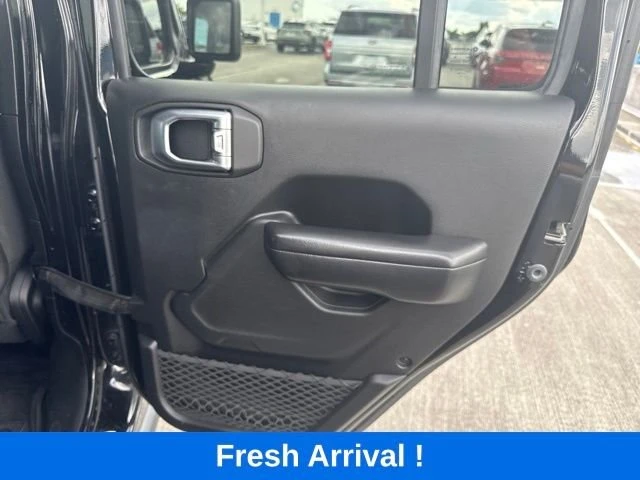 2019 Jeep JL Wrangler - Image 14 of 20