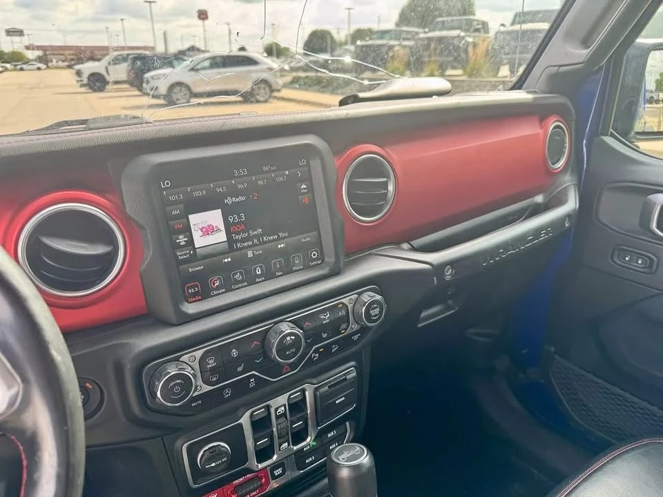 2019 Jeep JL Wrangler - Image 13 of 20