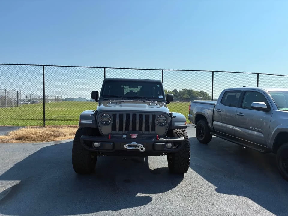 2019 Jeep JL Wrangler - Image 2 of 10