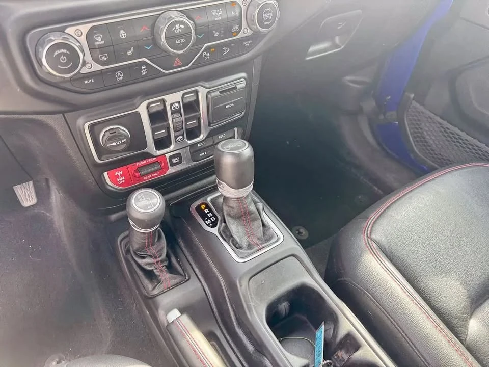 2019 Jeep JL Wrangler - Image 14 of 20
