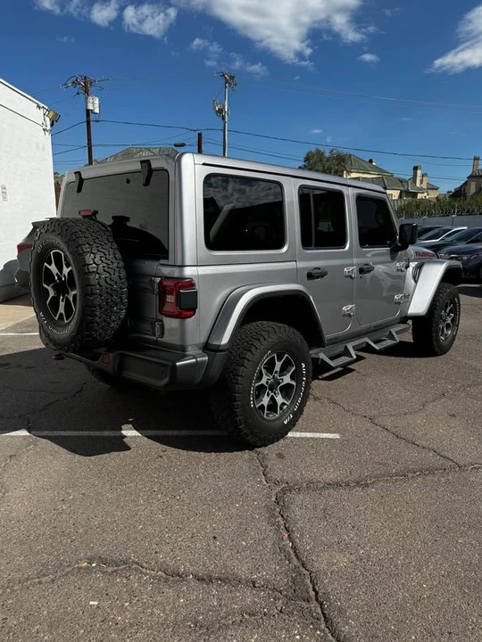 2019 Jeep JL Wrangler - Image 5 of 12