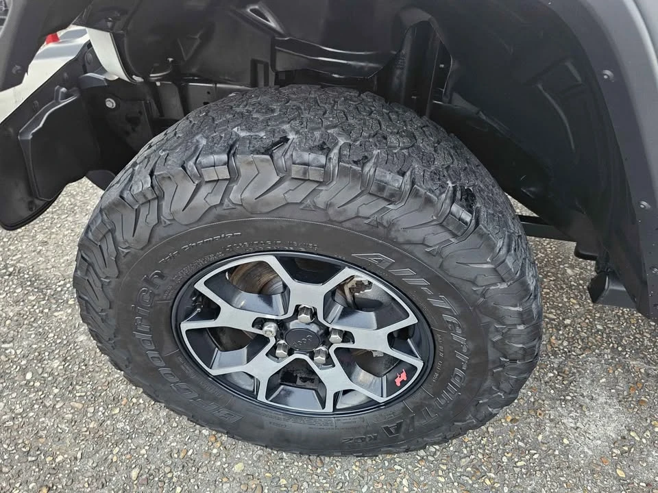 2019 Jeep JL Wrangler - Image 18 of 21