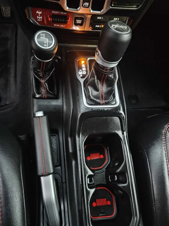 2019 Jeep JL Wrangler - Image 16 of 21