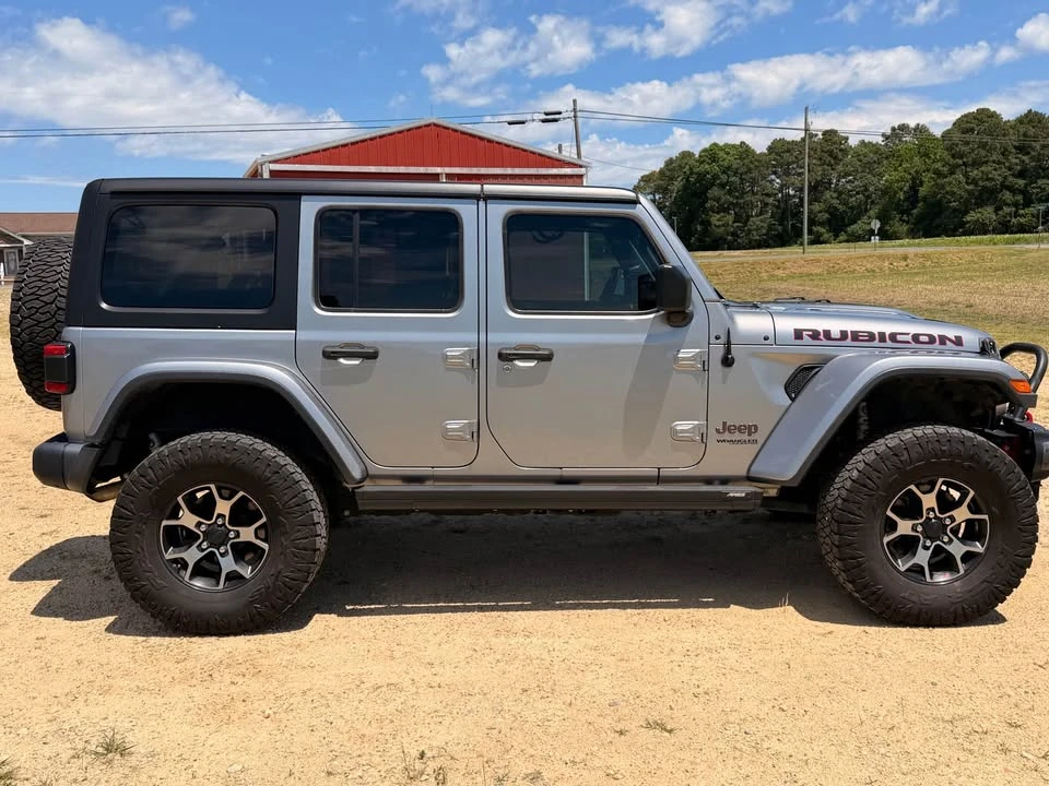 2019 Jeep JL Wrangler - Image 2 of 20