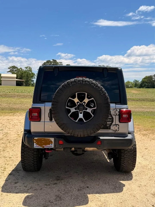 2019 Jeep JL Wrangler - Image 4 of 20
