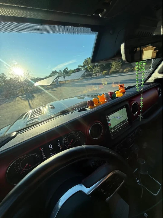 2019 Jeep JL Wrangler - Image 11 of 20