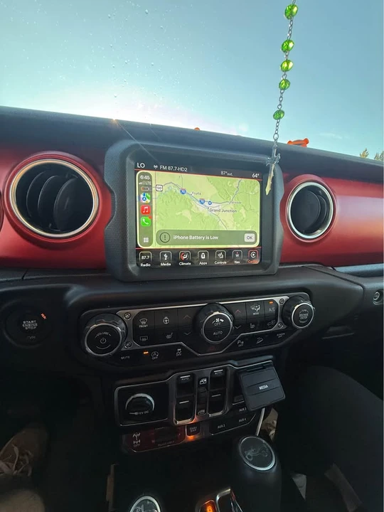 2019 Jeep JL Wrangler - Image 10 of 20