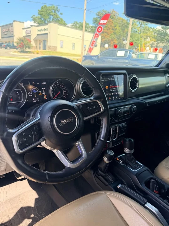 2019 Jeep JL Wrangler - Image 9 of 12
