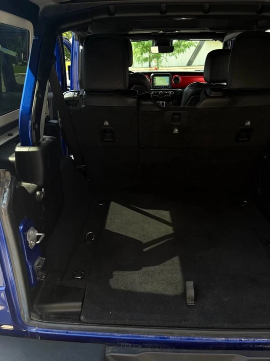 2019 Jeep JL Wrangler - Image 18 of 20