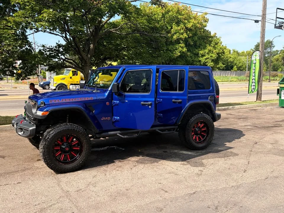 2019 Jeep JL Wrangler - Image 19 of 20