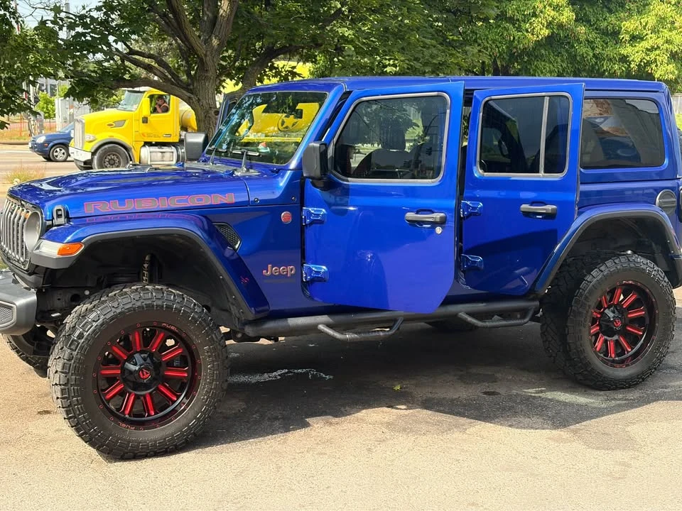 2019 Jeep JL Wrangler - Image 5 of 20