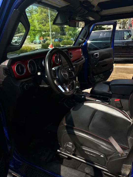2019 Jeep JL Wrangler - Image 11 of 20