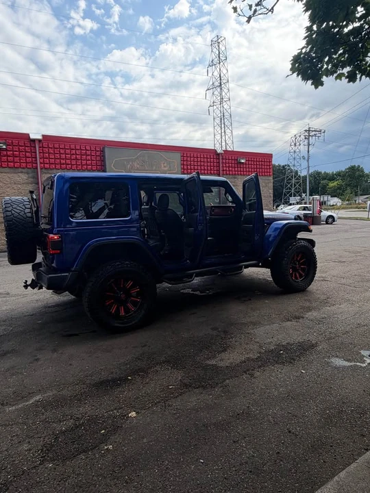 2019 Jeep JL Wrangler - Image 9 of 20