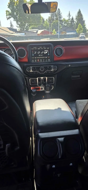 2019 Jeep JL Wrangler - Image 12 of 18