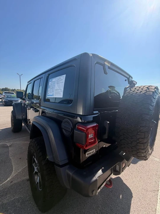 2019 Jeep JL Wrangler - Image 4 of 5