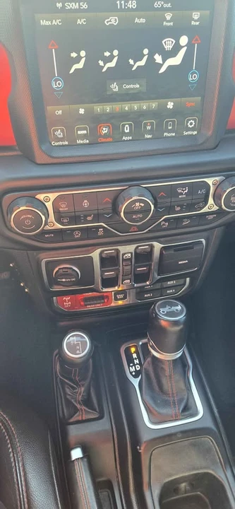2019 Jeep JL Wrangler - Image 14 of 18