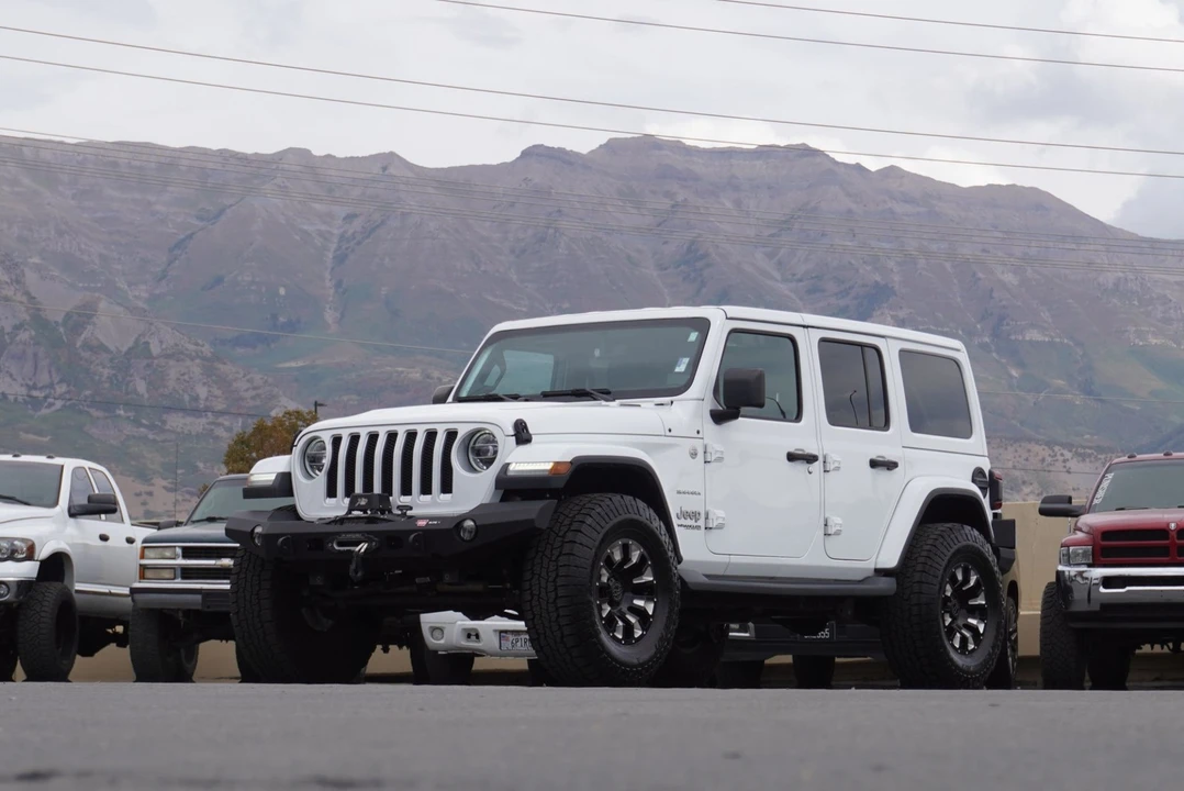 2019 Jeep JL Wrangler - Image 2 of 12
