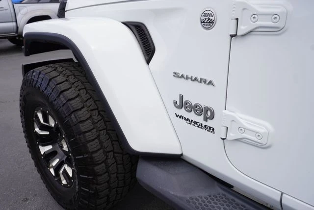 2019 Jeep JL Wrangler - Image 17 of 21