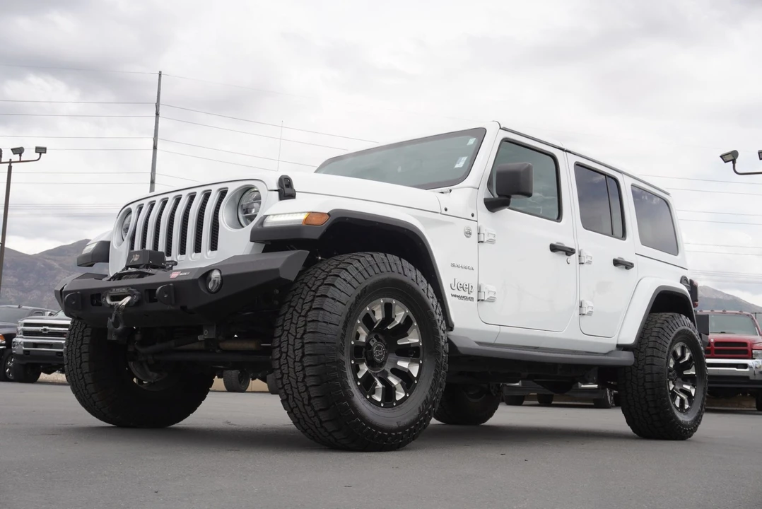 2019 Jeep JL Wrangler - Image 6 of 12