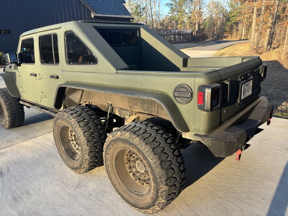 2019 Jeep JL Wrangler - Image 3 of 10