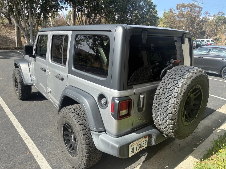 2019 Jeep JL Wrangler - Image 3 of 18