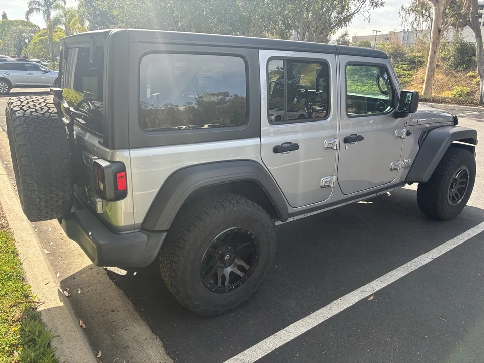 2019 Jeep JL Wrangler - Image 7 of 18