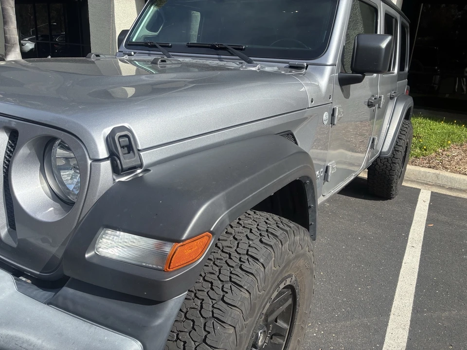 2019 Jeep JL Wrangler - Image 9 of 18